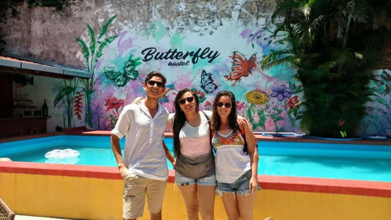 Butterfly Hostel Пуэрто-Игуасу Экстерьер фото